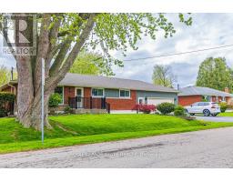 192 HURON AVENUE, Hamilton, Ontario