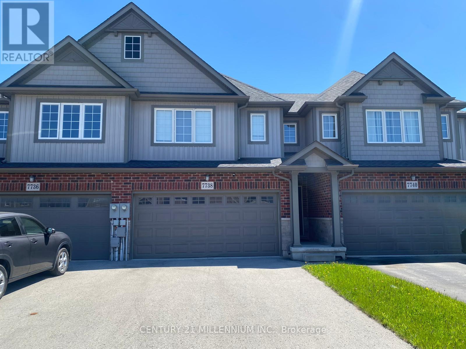 7738 Shaw Street, Niagara Falls, Ontario  L2G 0H2 - Photo 2 - X12170174