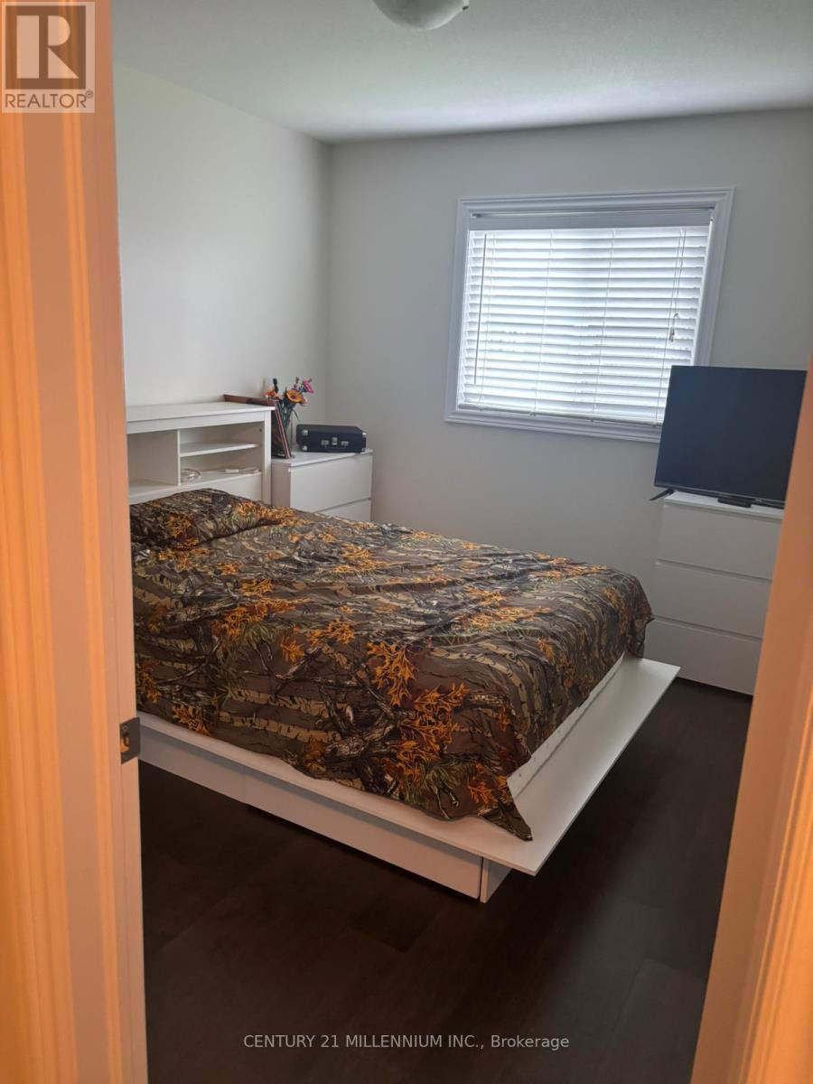 7738 Shaw Street, Niagara Falls, Ontario  L2G 0H2 - Photo 9 - X12170174