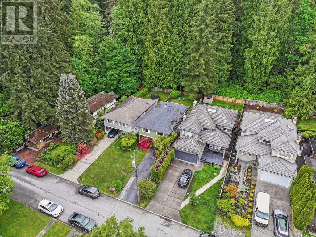 1560 Burrill Avenue, North Vancouver, British Columbia  V7K 1L9 - Photo 34 - R3005097