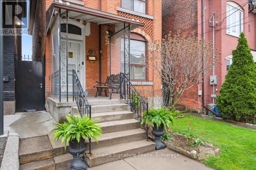 310 Catharine Street N, Hamilton, Ontario  L8L 4S9 - Photo 3 - X12170261