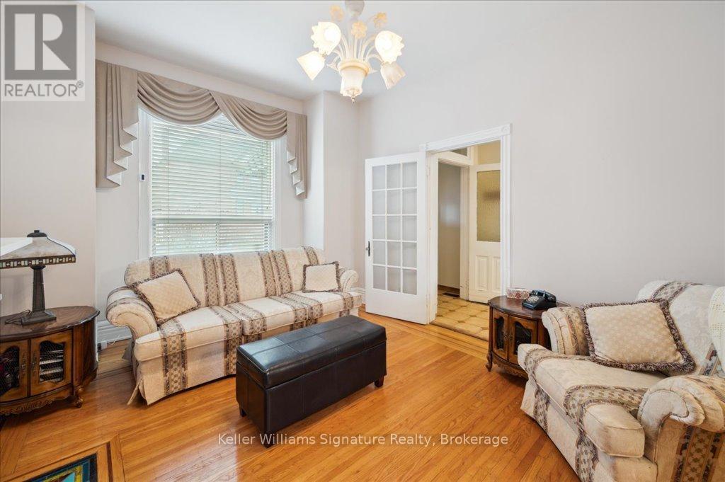 310 Catharine Street N, Hamilton, Ontario  L8L 4S9 - Photo 5 - X12170261