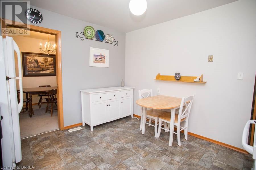 15 Sprucehill Drive, Brantford, Ontario  N3R 3R7 - Photo 11 - 40729352