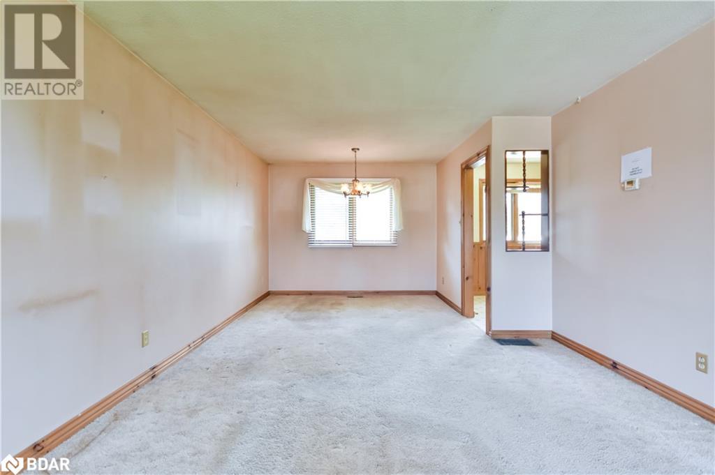 Property at 20 MASON Road image 4