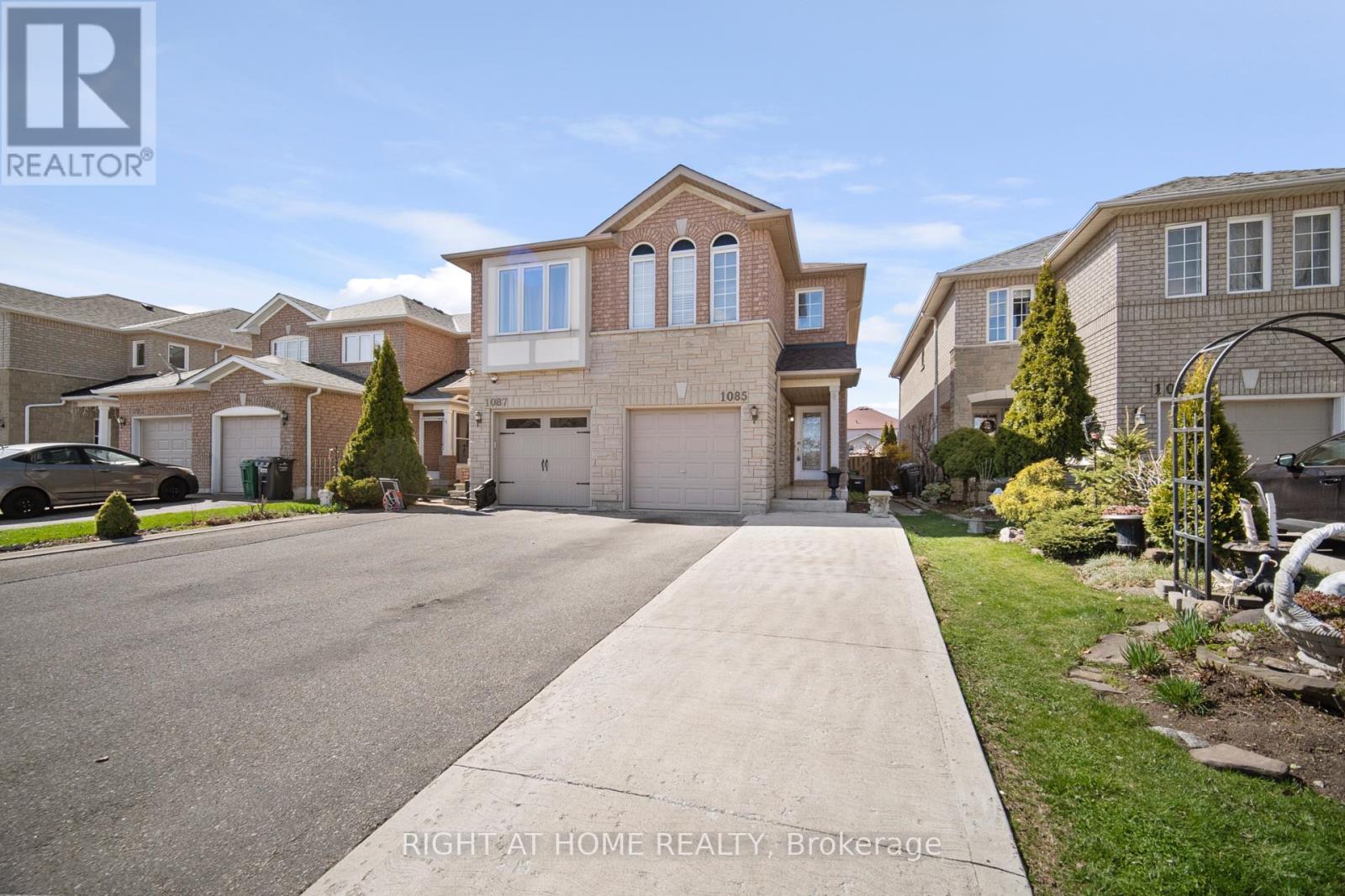 1085 FOXGLOVE PLACE, Mississauga, Ontario