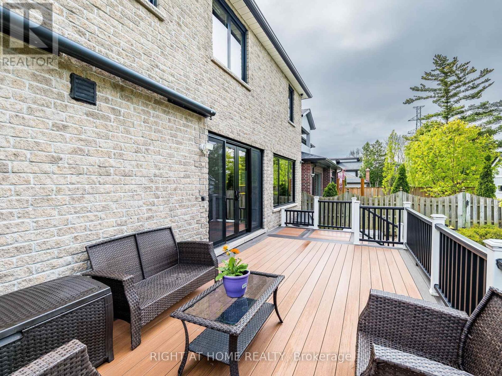 30 Haliburton Avenue, Toronto, Ontario  M9B 4Y4 - Photo 37 - W12149595