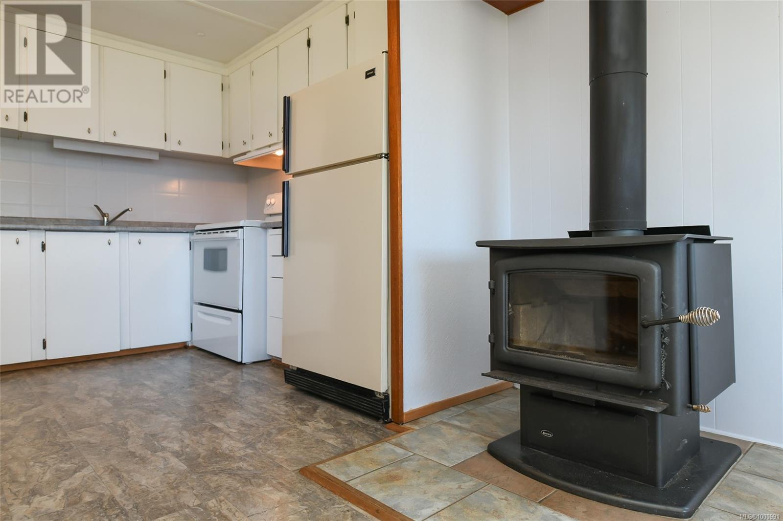 7439 Yake Rd, Fanny Bay, British Columbia  V0R 1W0 - Photo 14 - 1000991