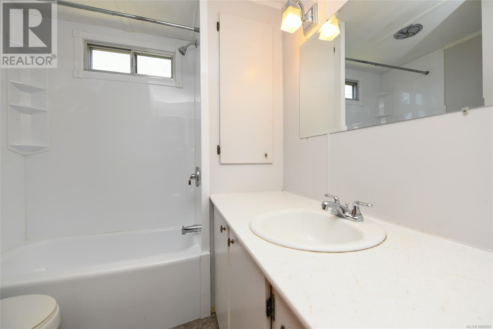 7439 Yake Rd, Fanny Bay, British Columbia  V0R 1W0 - Photo 17 - 1000991