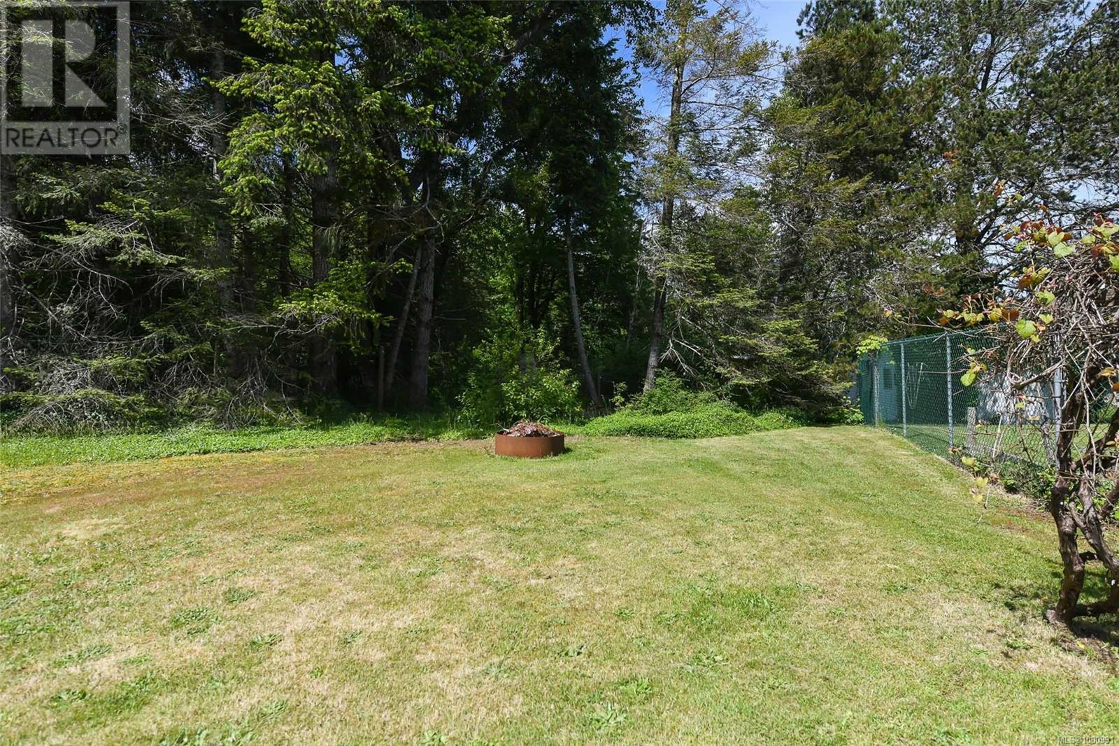 7439 Yake Rd, Fanny Bay, British Columbia  V0R 1W0 - Photo 30 - 1000991