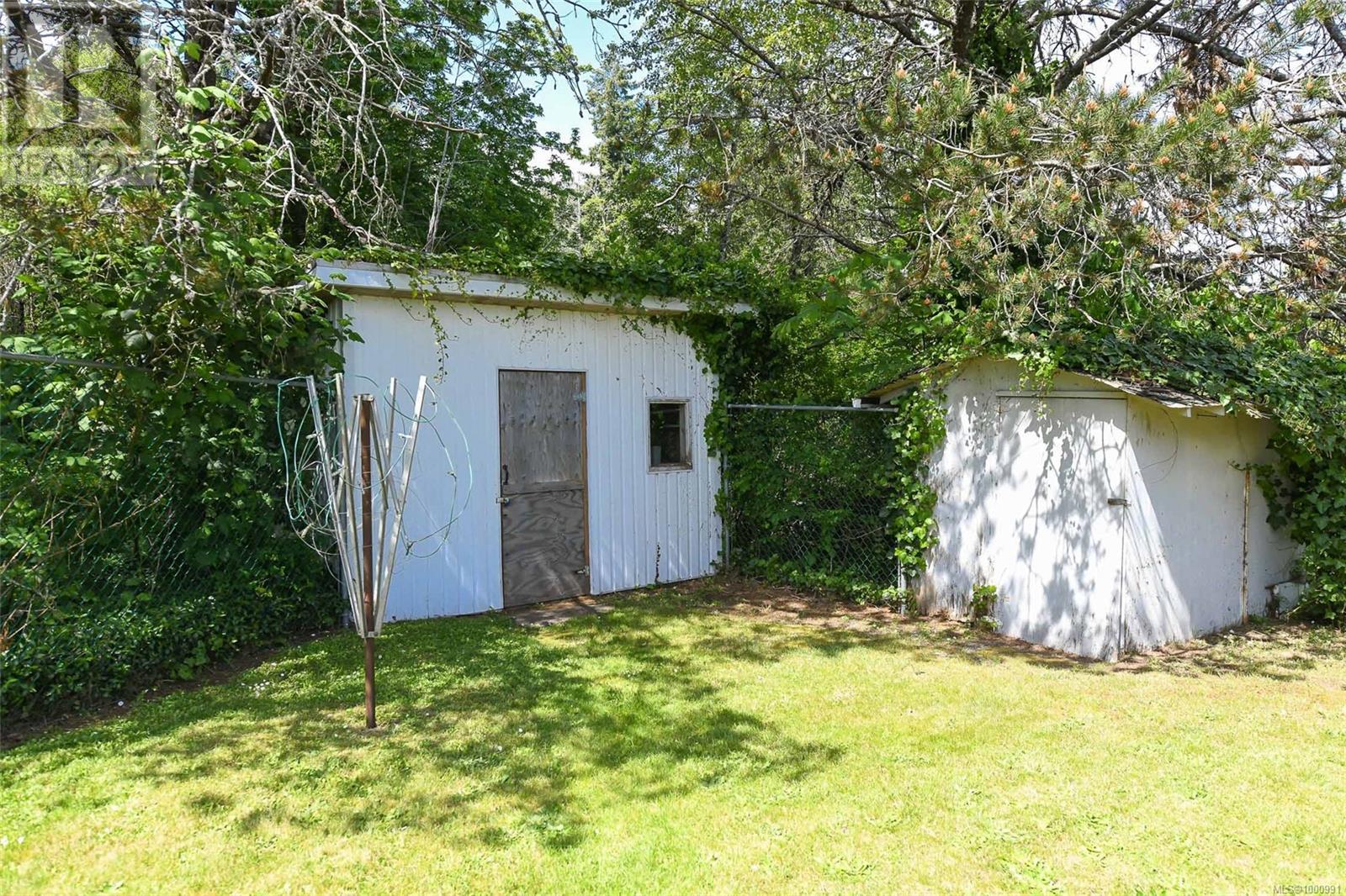 7439 Yake Rd, Fanny Bay, British Columbia  V0R 1W0 - Photo 31 - 1000991