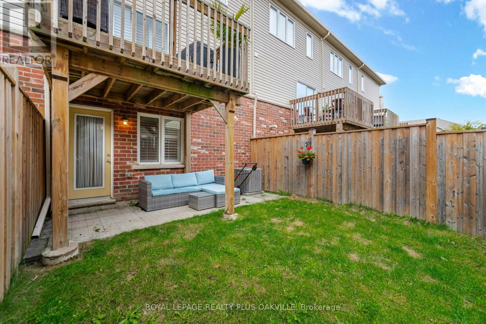 9 Dorchester Terrace, Hamilton, Ontario  L8G 2S1 - Photo 36 - X12168909