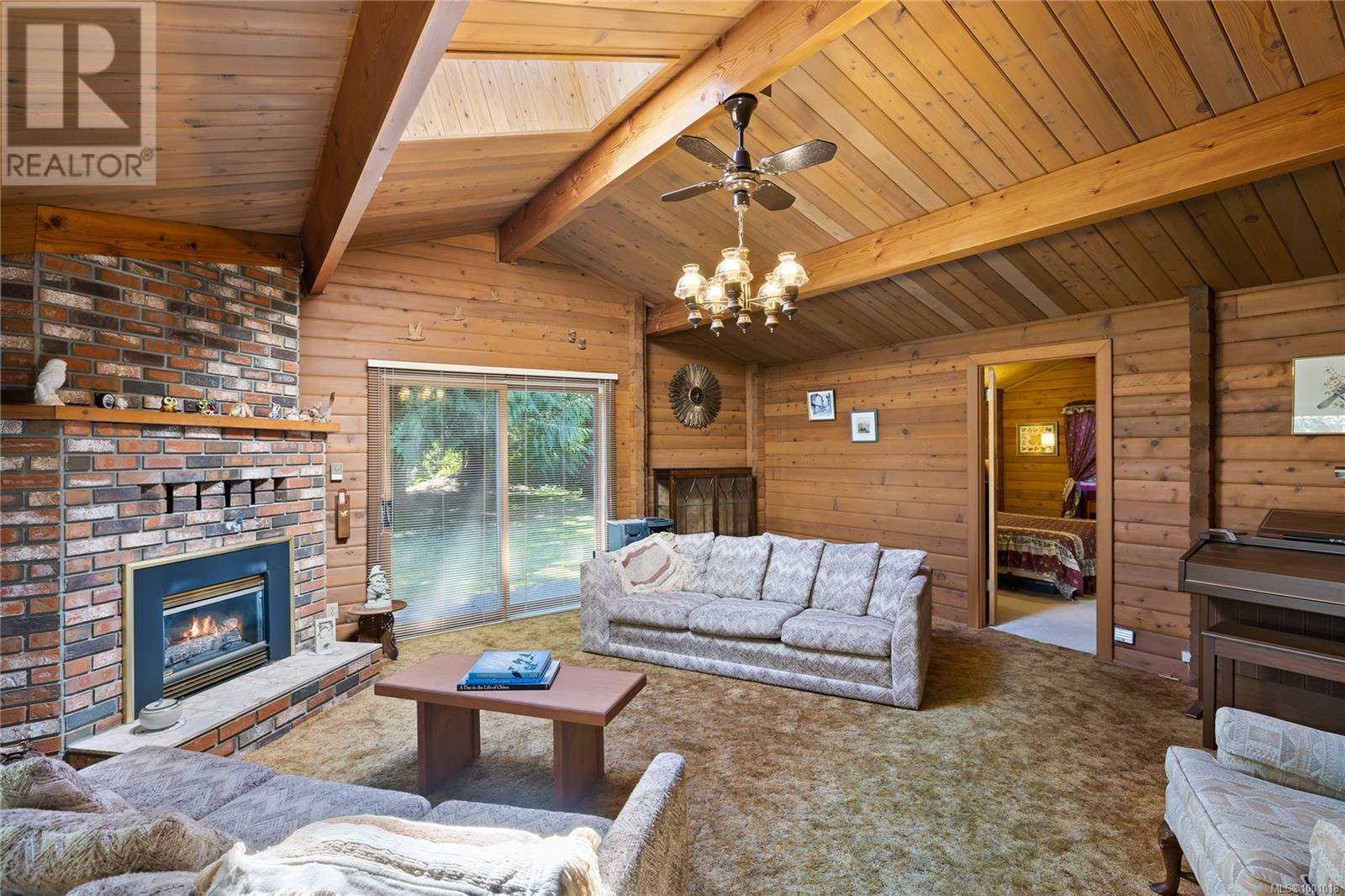 Property at 3826 CHARLTON Dr image 5