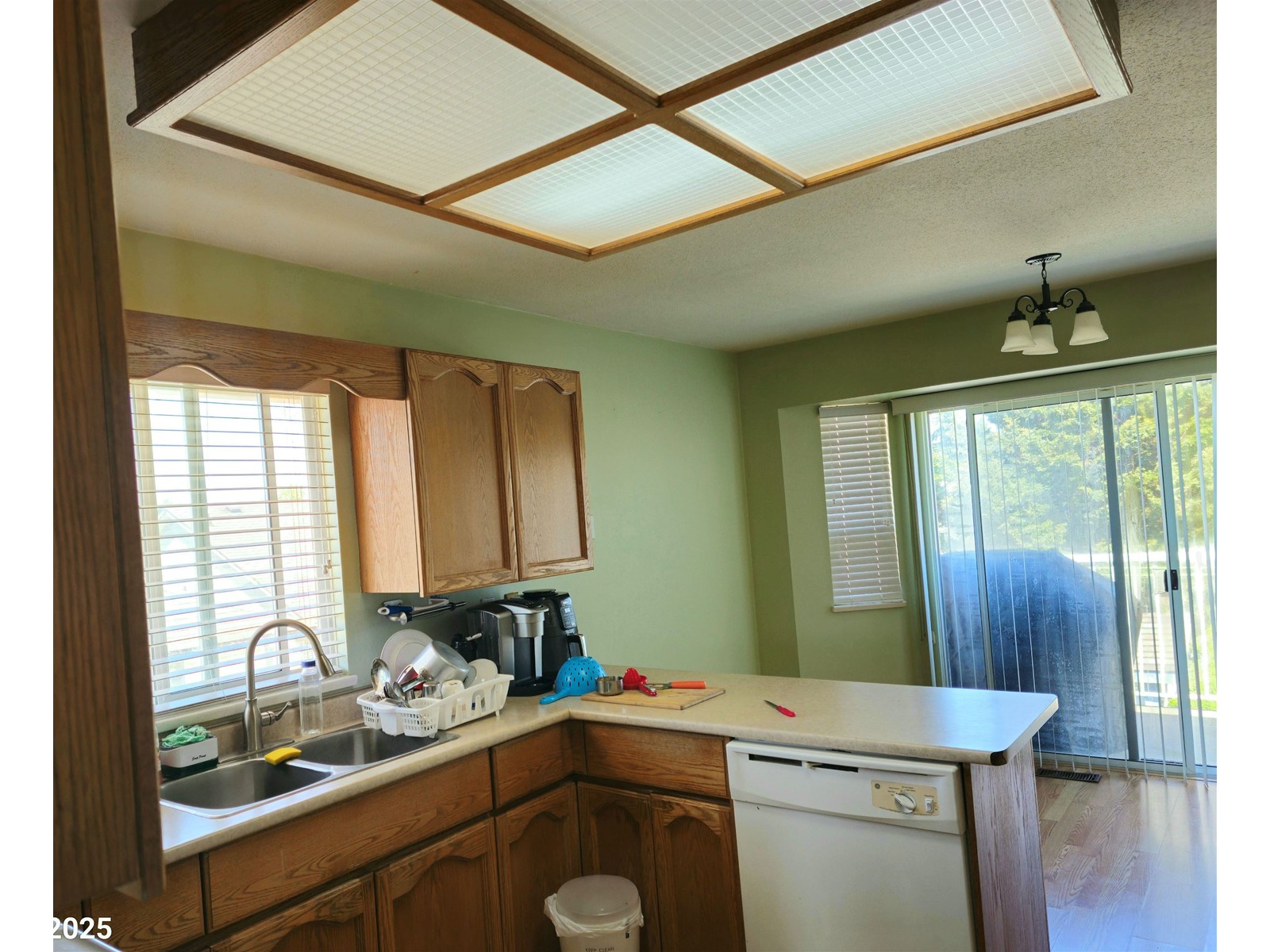 31005 Upper Maclure Road, Abbotsford, British Columbia  V2T 5J5 - Photo 5 - R2995128