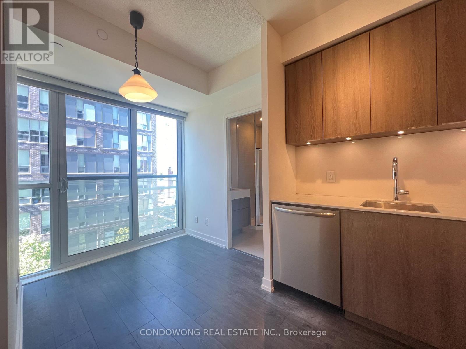 511 - 200 SACKVILLE STREET, toronto (regent park), Ontario