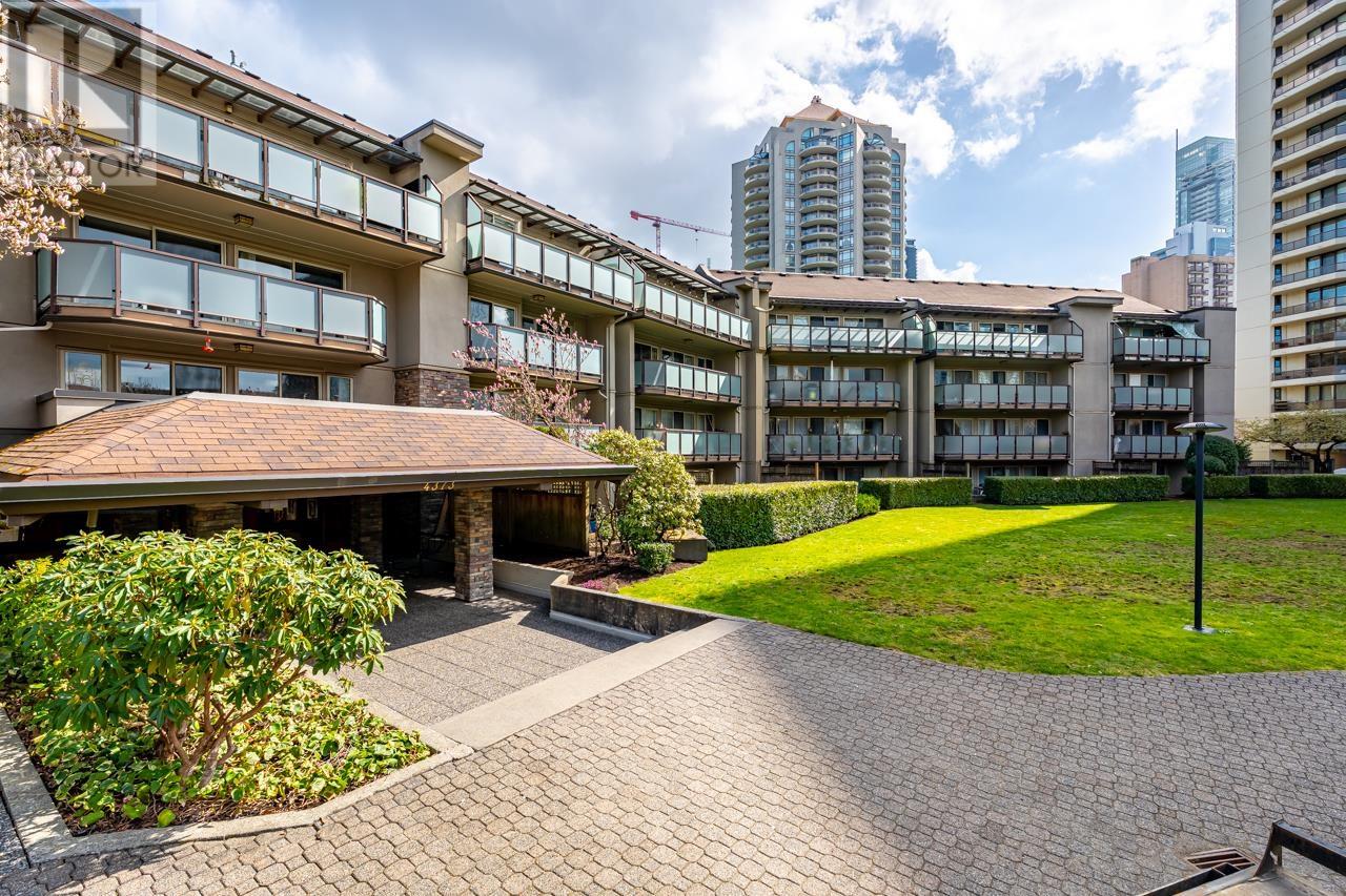 102 4373 HALIFAX STREET, Burnaby, British Columbia