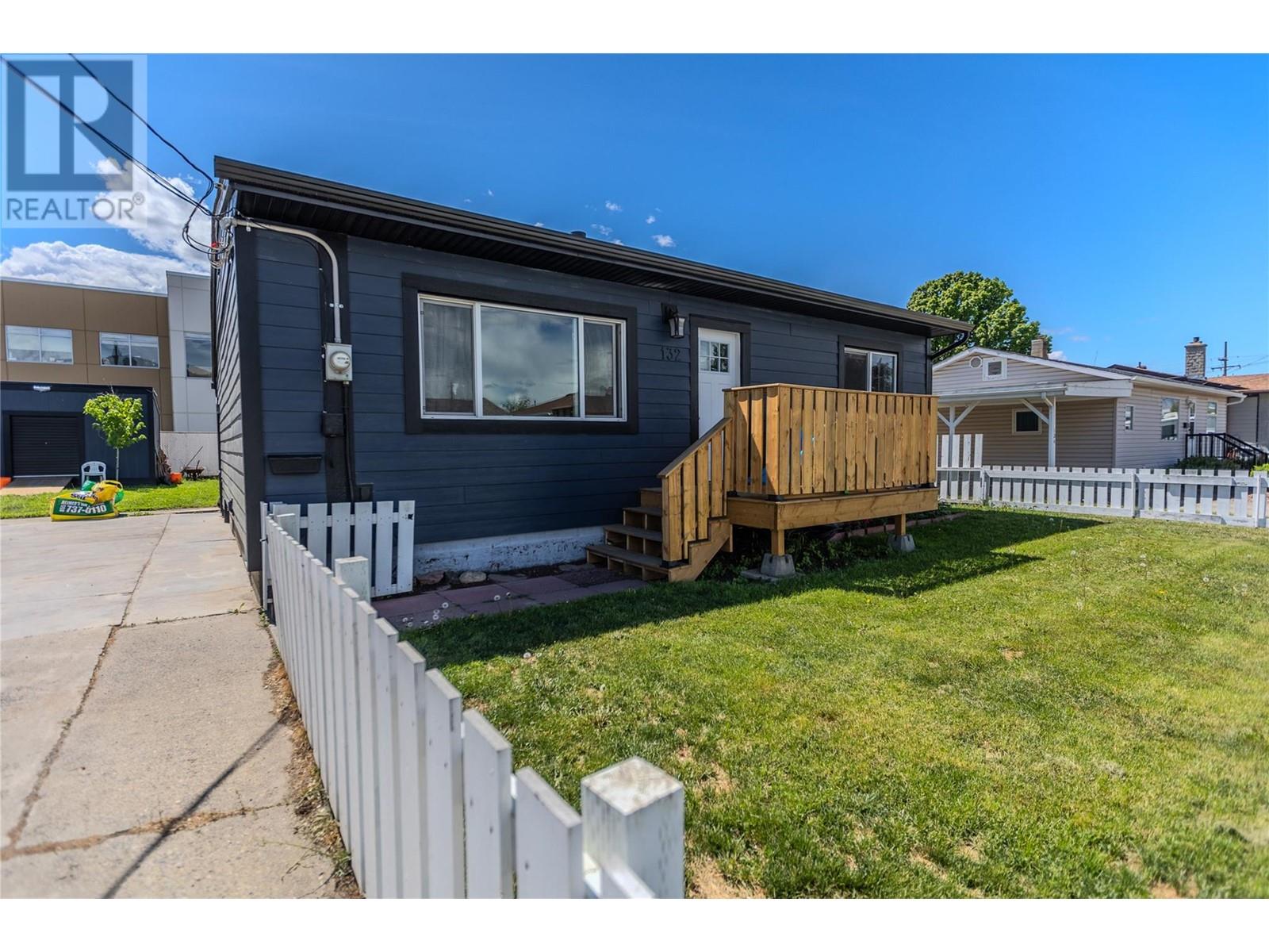 Property at 132 Redwood Crescent image 1