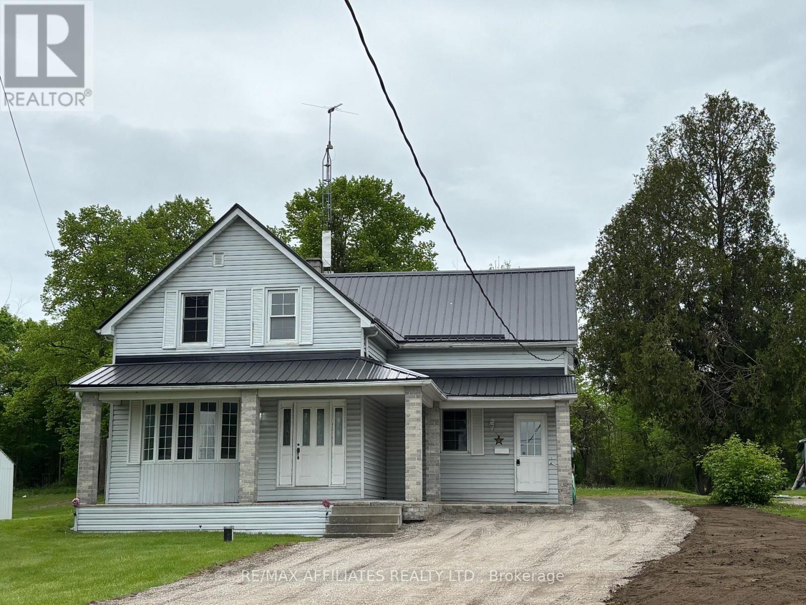 56 Centre Street, Edwardsburgh/cardinal, Ontario  K0E 1X0 - Photo 2 - X12151011