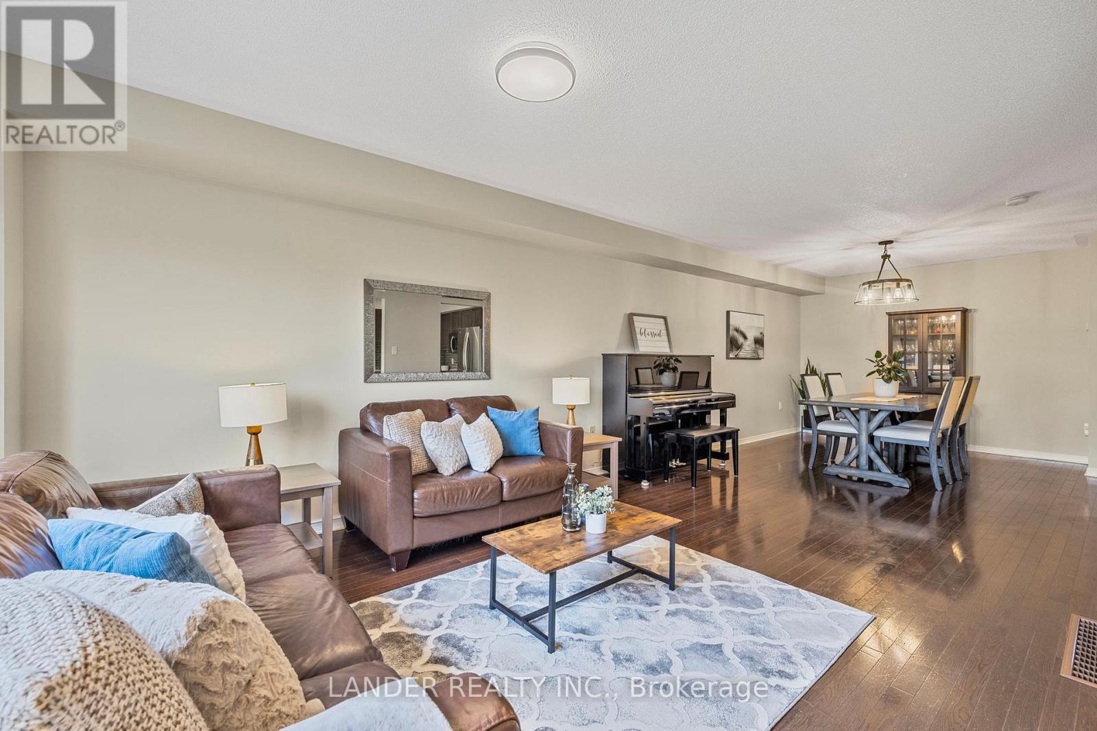 382 Rannie Road, Newmarket, Ontario  L3X 2N3 - Photo 14 - N12170245