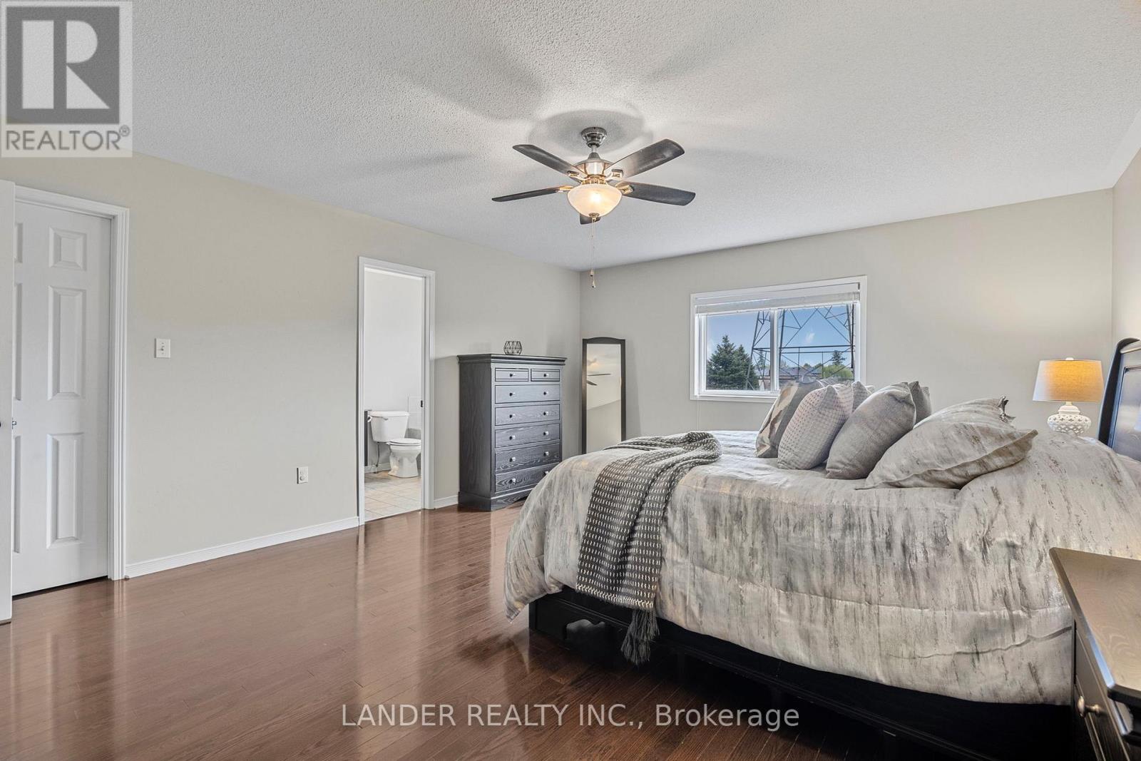 382 Rannie Road, Newmarket, Ontario  L3X 2N3 - Photo 26 - N12170245