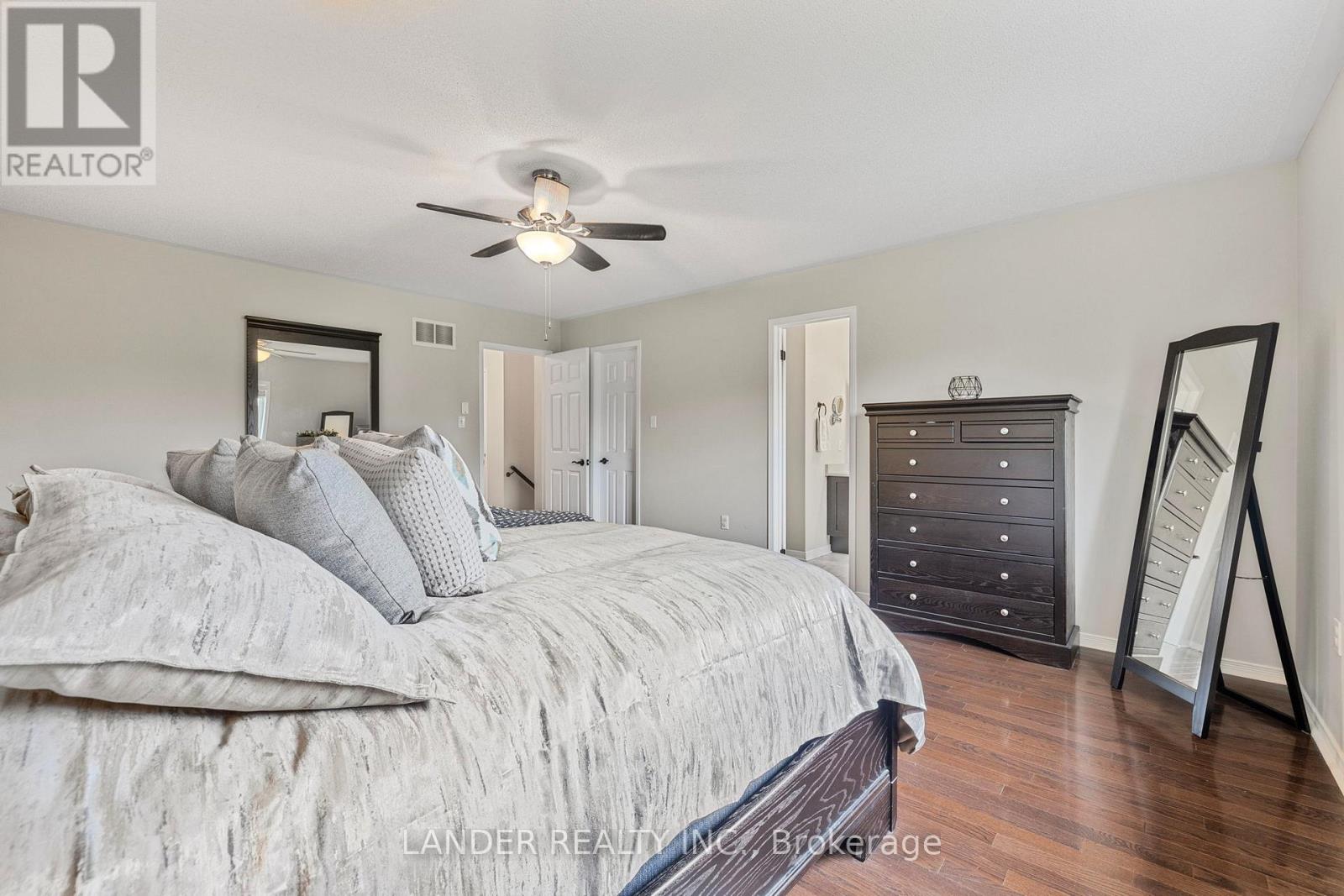 382 Rannie Road, Newmarket, Ontario  L3X 2N3 - Photo 28 - N12170245