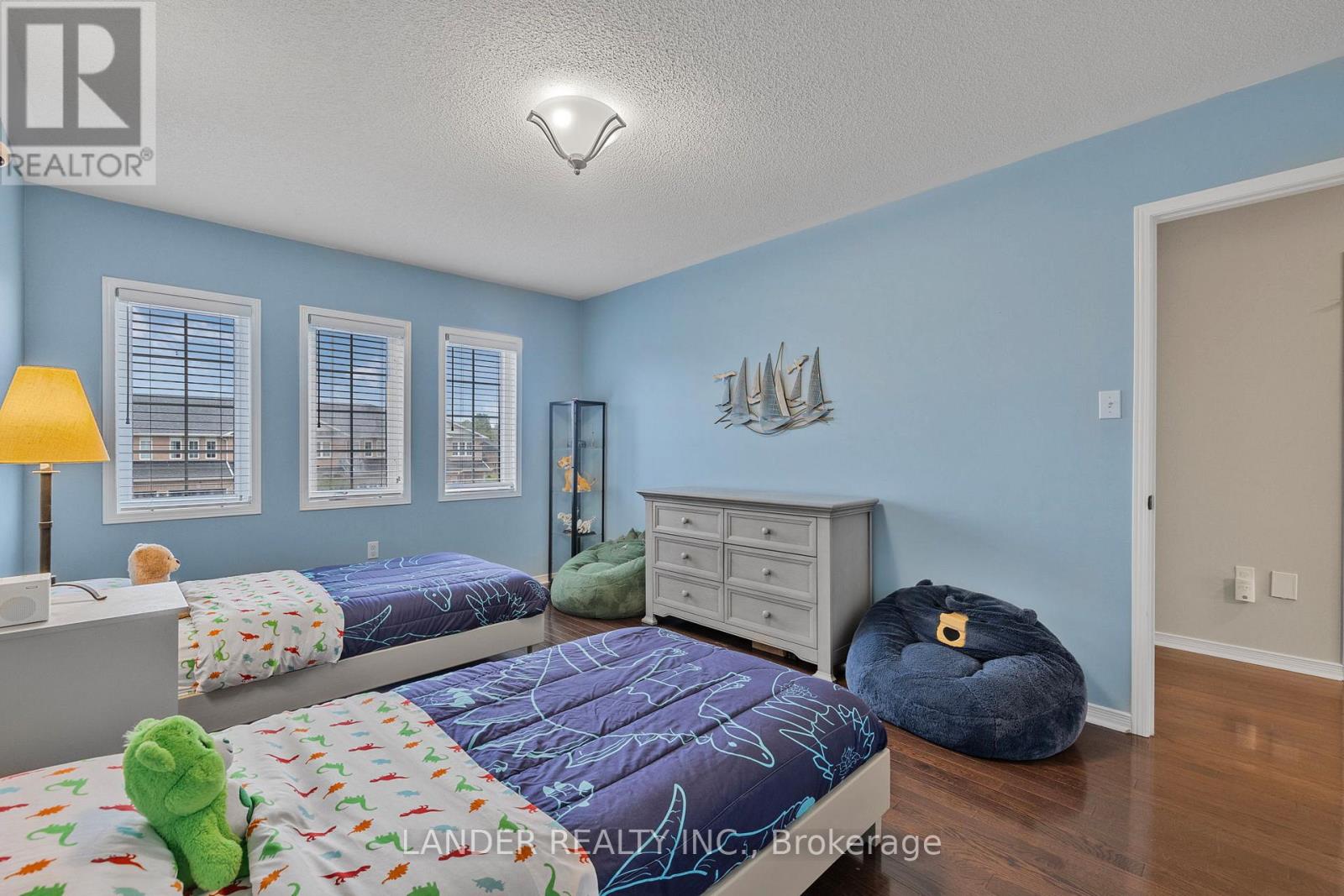 382 Rannie Road, Newmarket, Ontario  L3X 2N3 - Photo 36 - N12170245