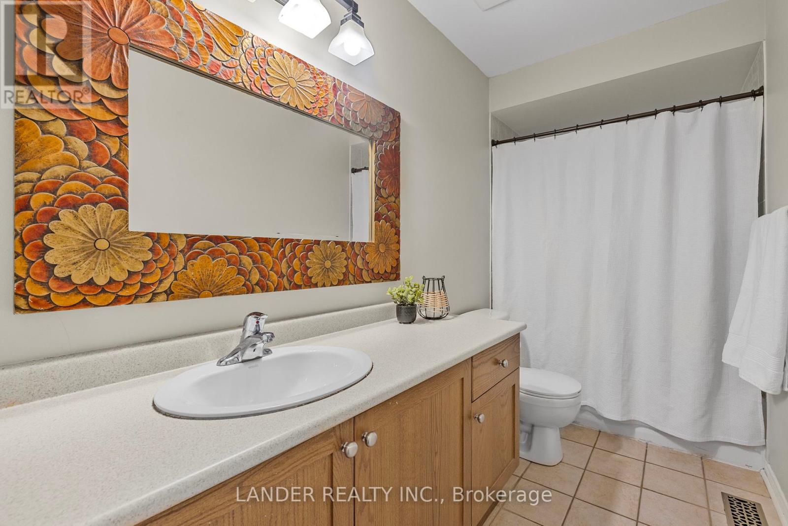 382 Rannie Road, Newmarket, Ontario  L3X 2N3 - Photo 37 - N12170245