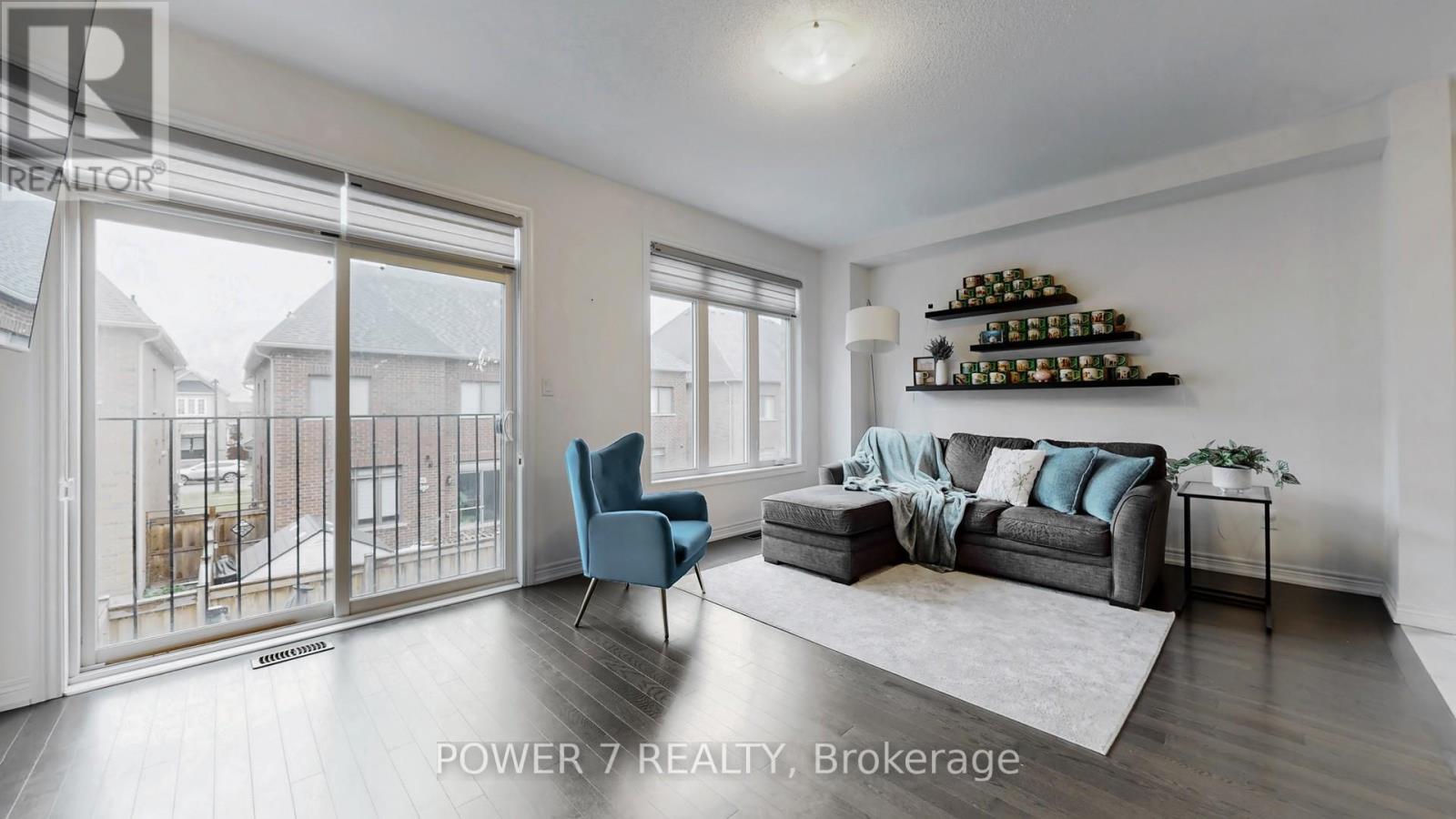 Property at 381 CHOUINARD WAY image 3