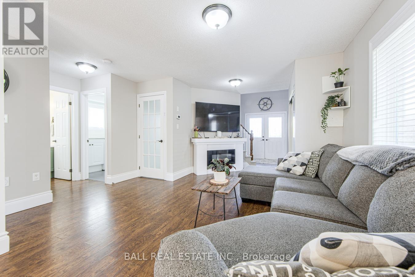 23 Glenhill Drive, Barrie, Ontario  L4N 5X6 - Photo 14 - S12170362