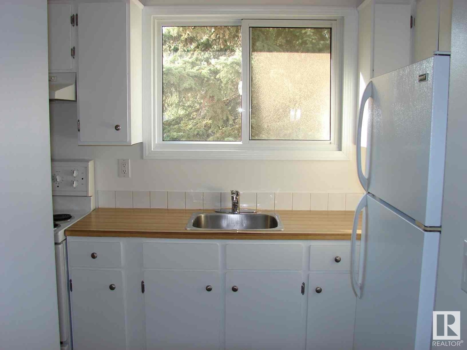 Property at 1769 LAKEWOOD S NW image 2