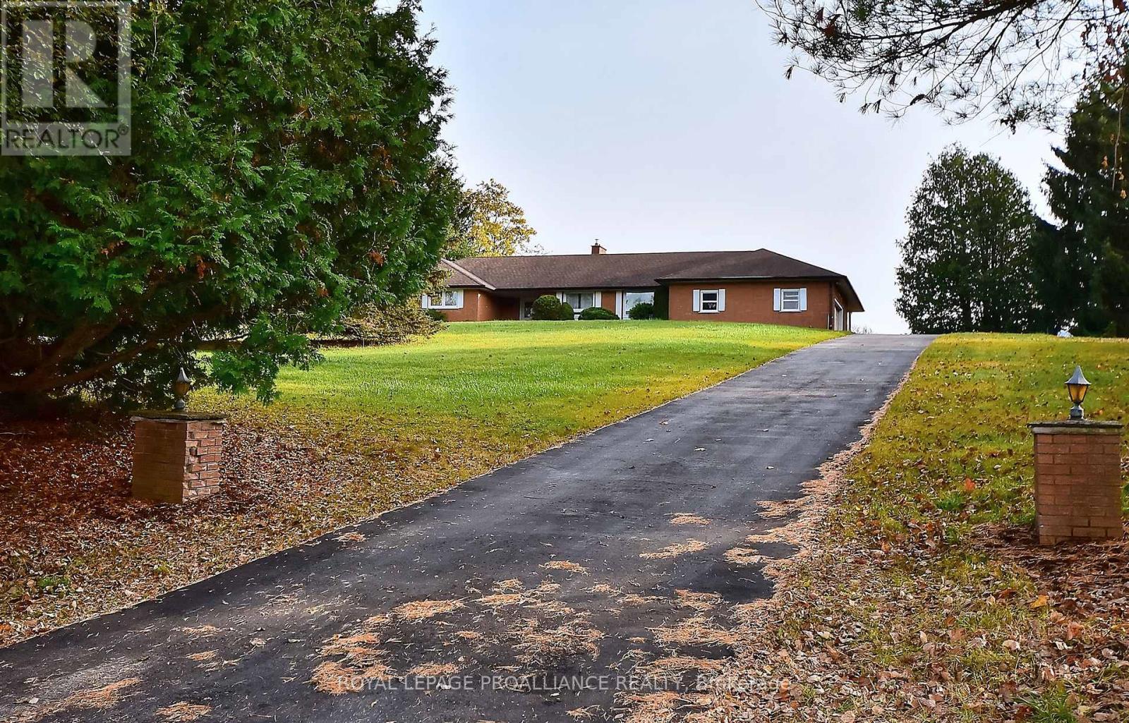7603 Bethel Grove Road, Hamilton Township, Ontario  K9A 4J7 - Photo 3 - X12170353