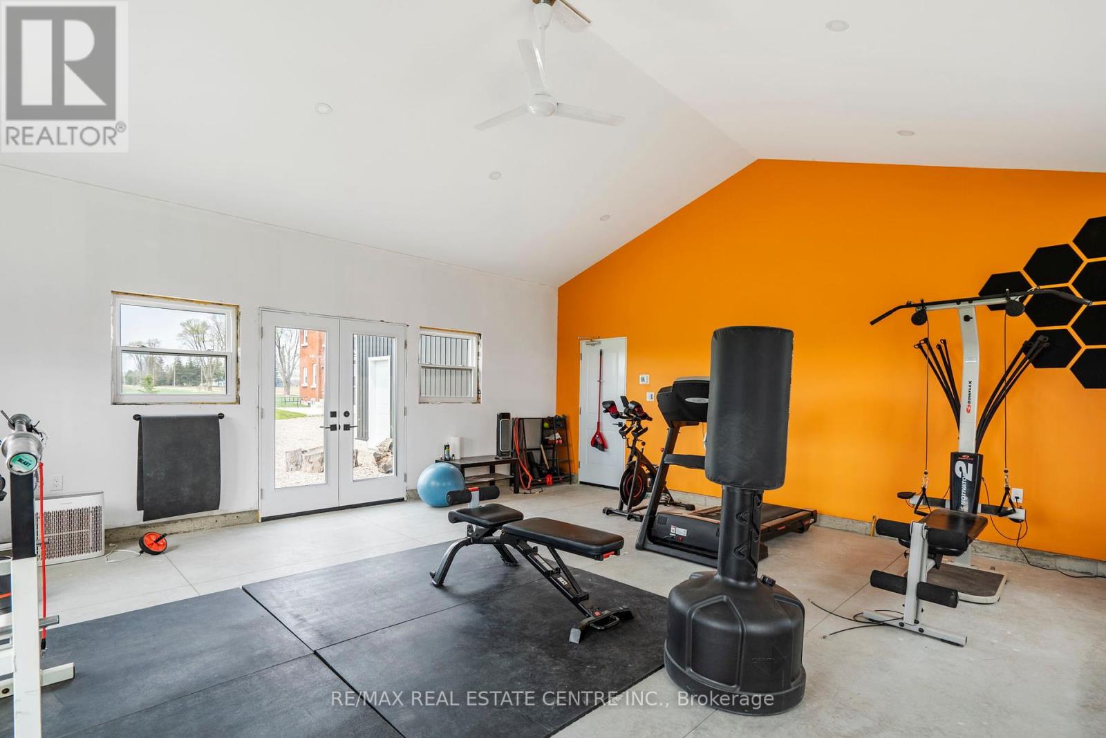 21575 Heritage Road, Thames Centre, Ontario  N0M 2P0 - Photo 43 - X12170418