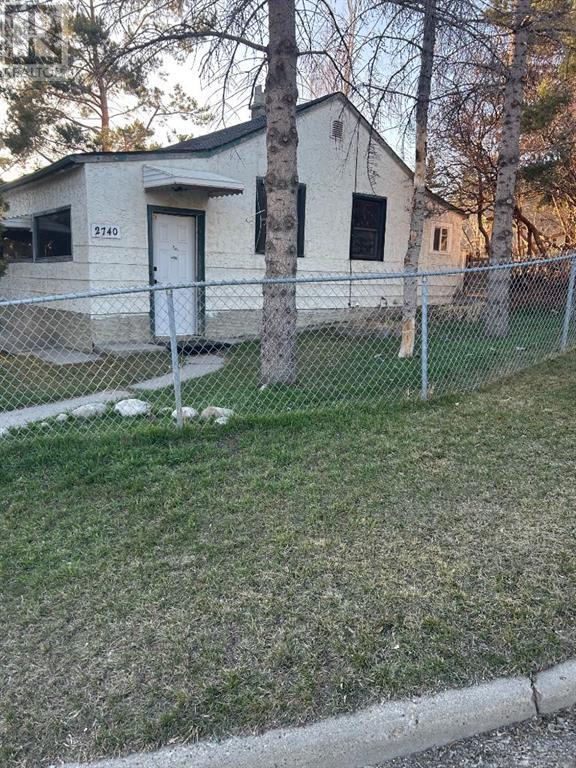 2740 11 Avenue Se, Calgary, Alberta  T2A 0E6 - Photo 2 - A2209119