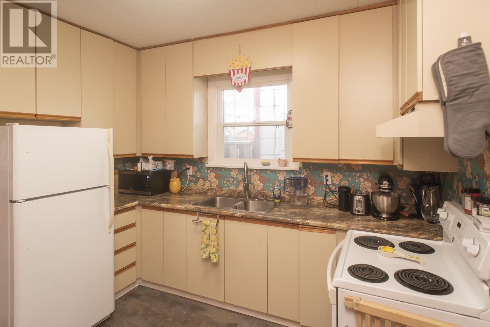 232 Archibald St N, Thunder Bay, Ontario  P7C 3Y2 - Photo 25 - TB251211