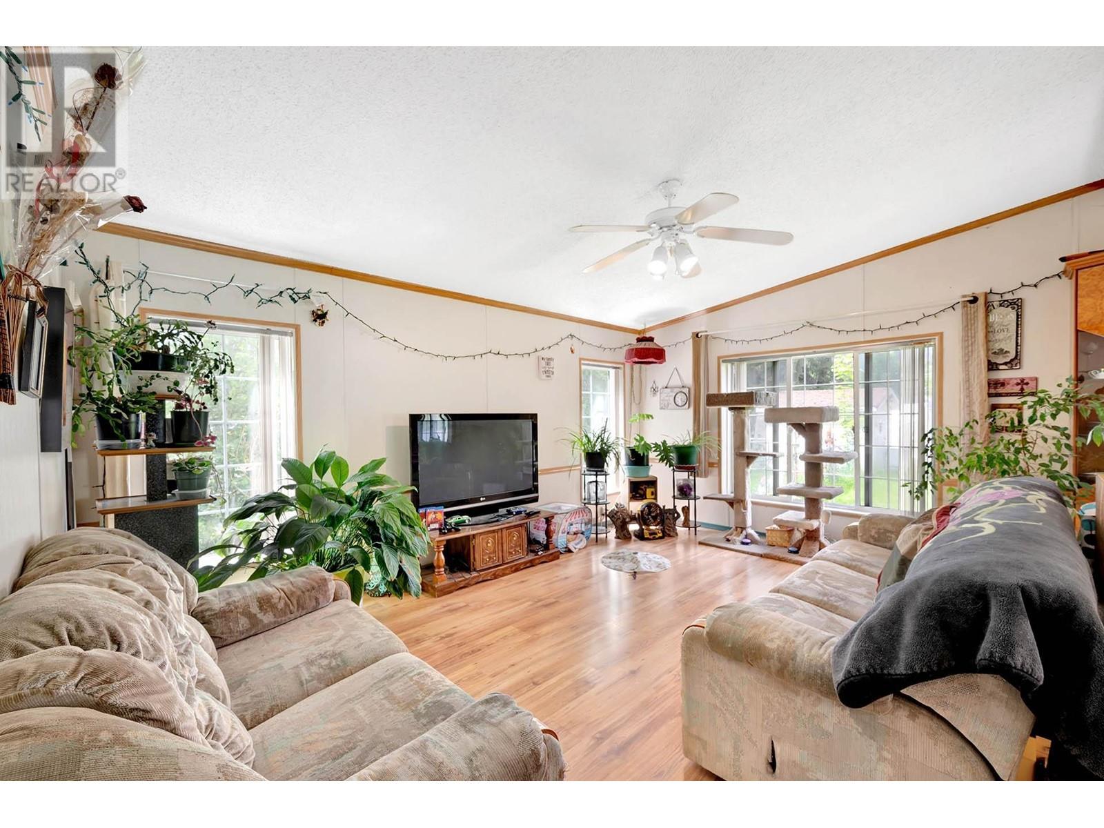 32e Old N Thompson  E Highway, Clearwater, British Columbia  V0E 1N2 - Photo 22 - 10349018