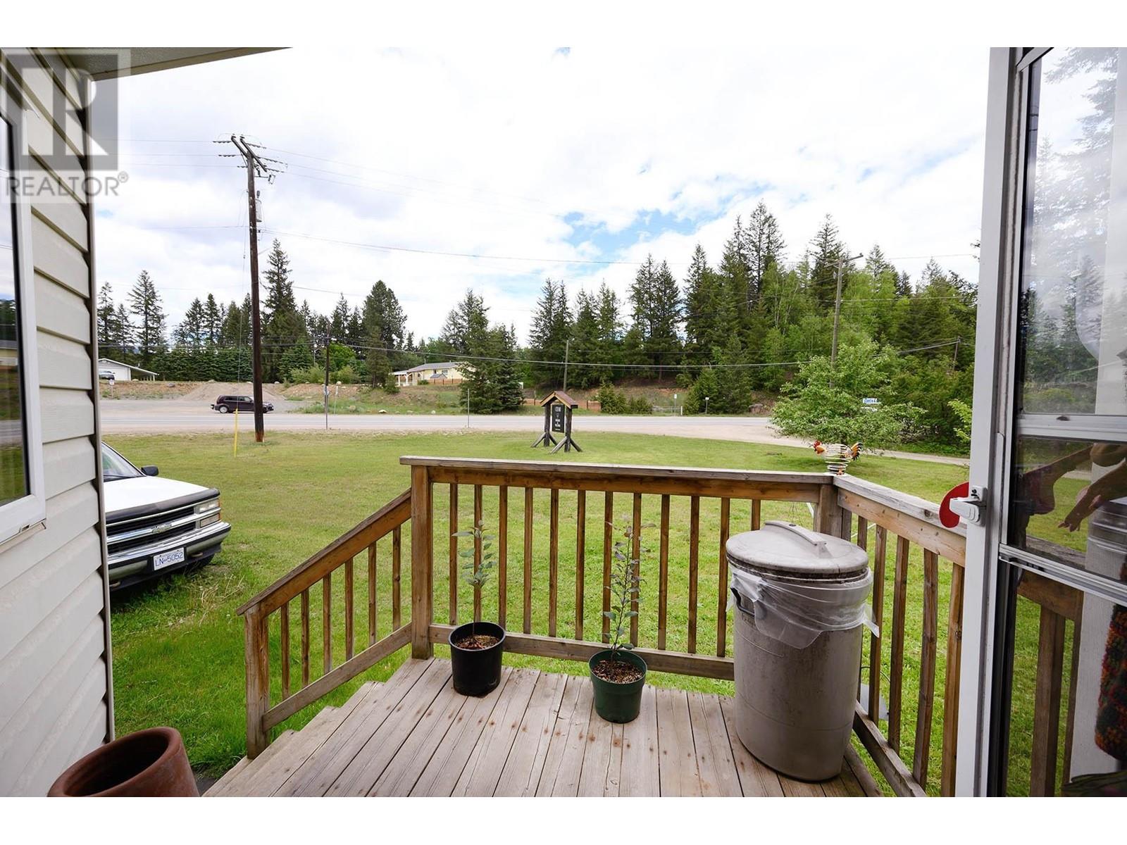 32e Old N Thompson  E Highway, Clearwater, British Columbia  V0E 1N2 - Photo 15 - 10349018