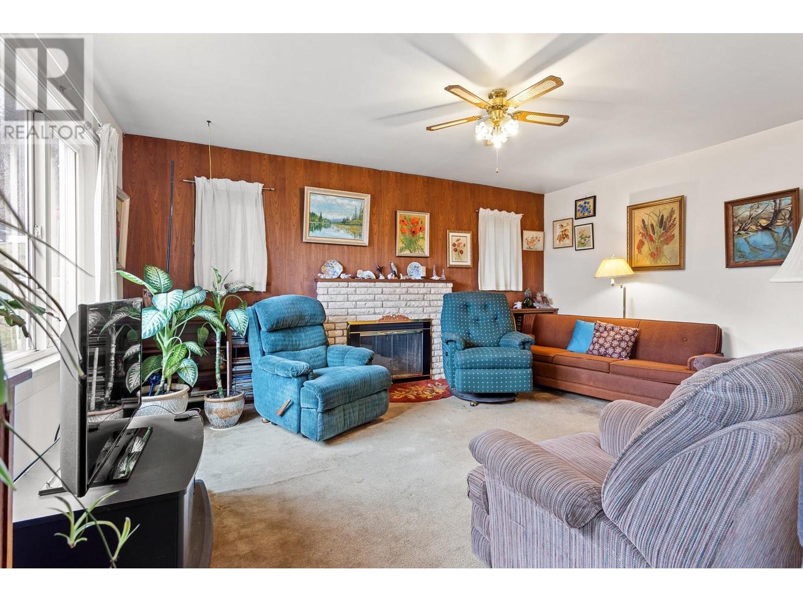 317 Holmes Street, New Westminster, British Columbia  V3L 4X6 - Photo 3 - R3005244