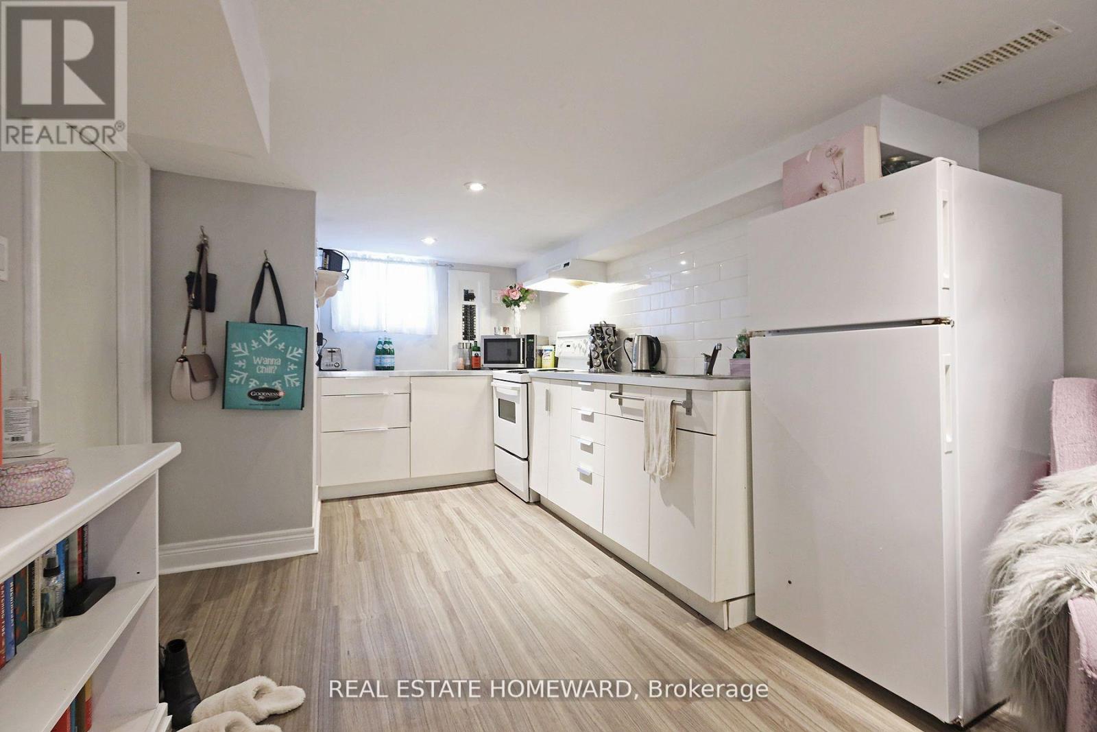 156 Royal York Road, Toronto, Ontario  M8V 2V3 - Photo 19 - W11949190