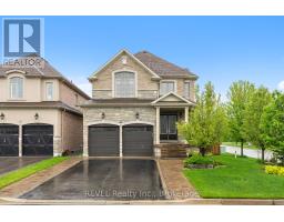 15 GLENGOWAN STREET, Whitby, Ontario