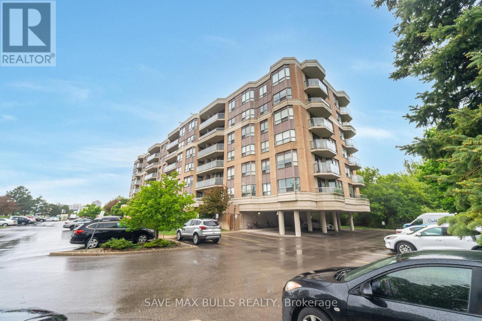 303 - 300 RAY LAWSON BOULEVARD, Brampton, Ontario