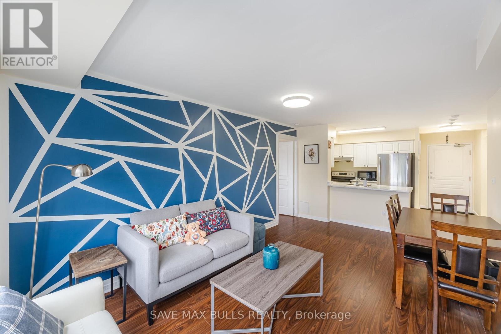 303 - 300 Ray Lawson Boulevard, Brampton, Ontario  L6Y 5H5 - Photo 12 - W12170254