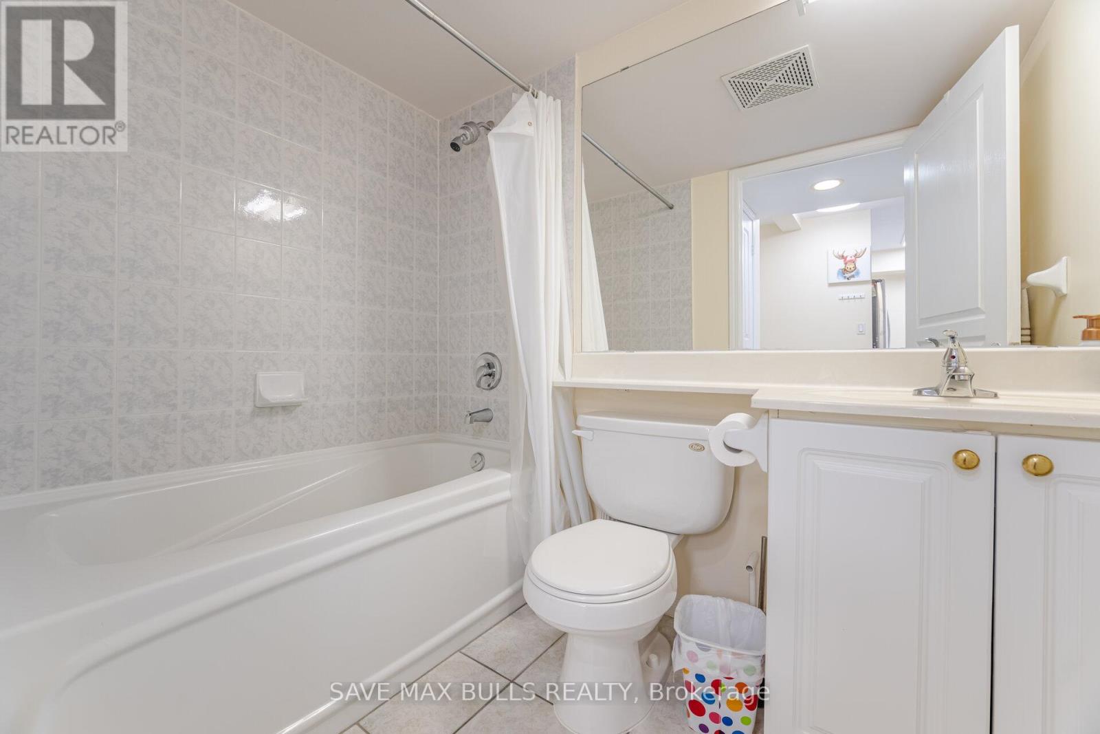 303 - 300 Ray Lawson Boulevard, Brampton, Ontario  L6Y 5H5 - Photo 19 - W12170254