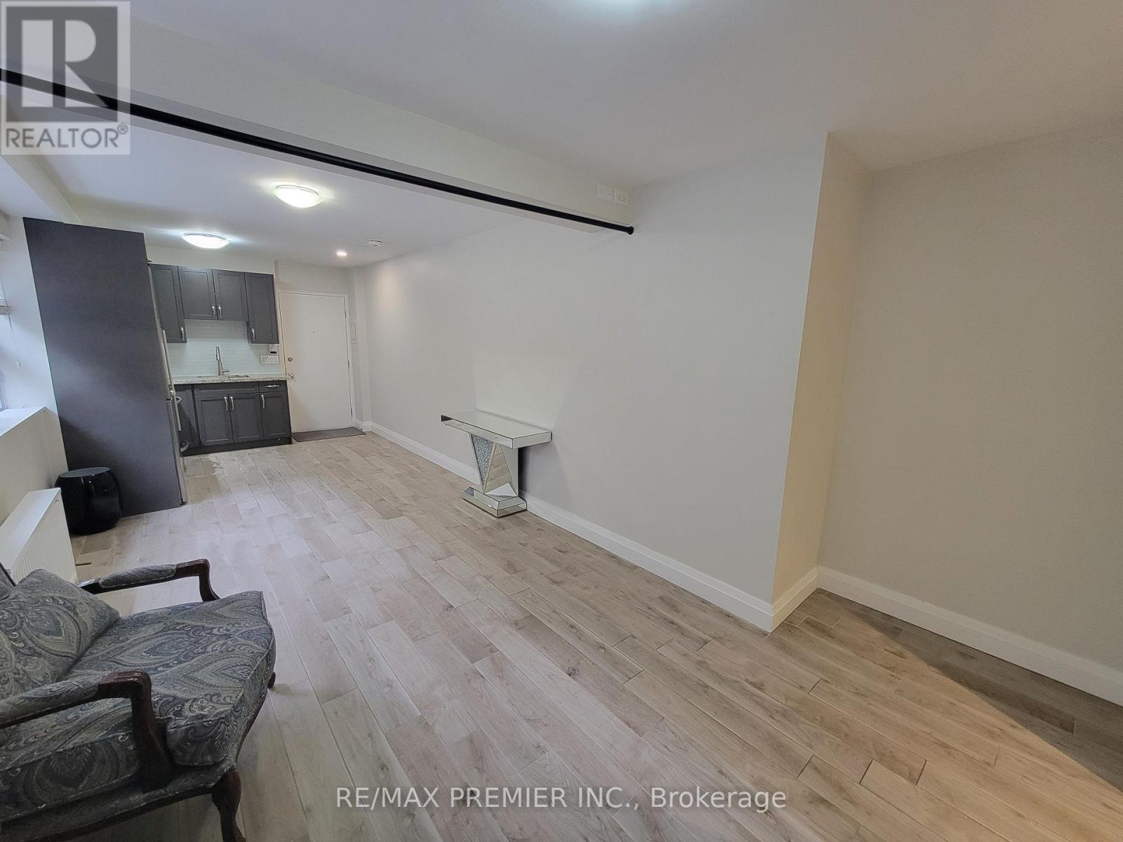 Lower Level #2 - 2637 Keele Street, Toronto, Ontario  M6L 2P2 - Photo 10 - W12170258