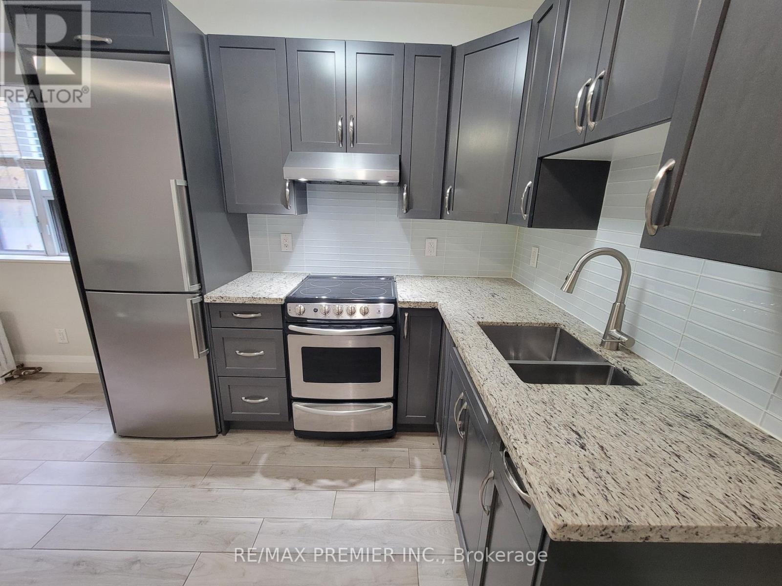 Lower Level #2 - 2637 Keele Street, Toronto, Ontario  M6L 2P2 - Photo 12 - W12170258