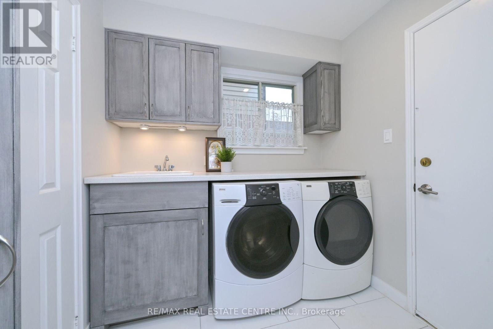 22 Horton Crescent, Brampton, Ontario  L6S 5J2 - Photo 13 - W12170273