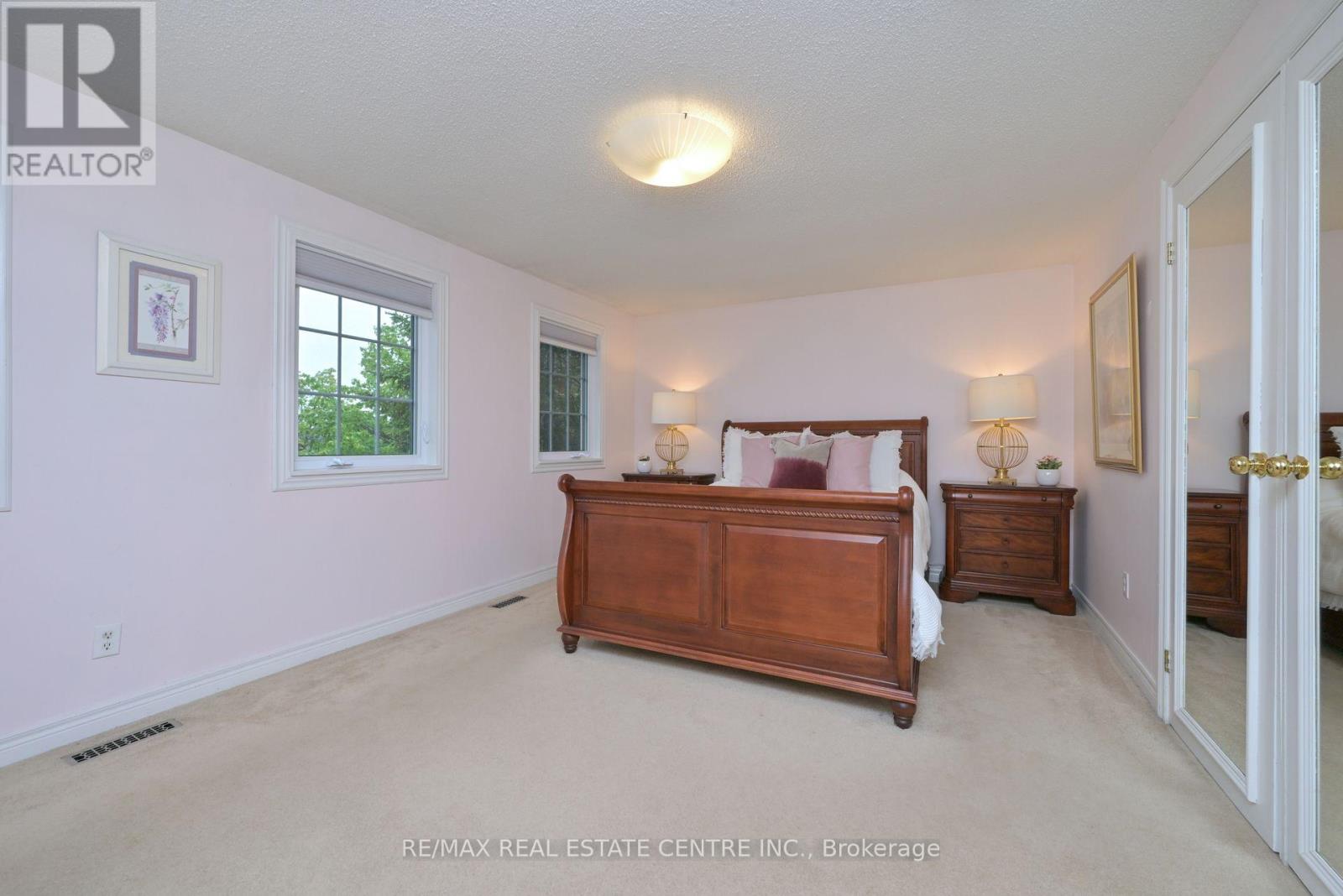 22 Horton Crescent, Brampton, Ontario  L6S 5J2 - Photo 15 - W12170273