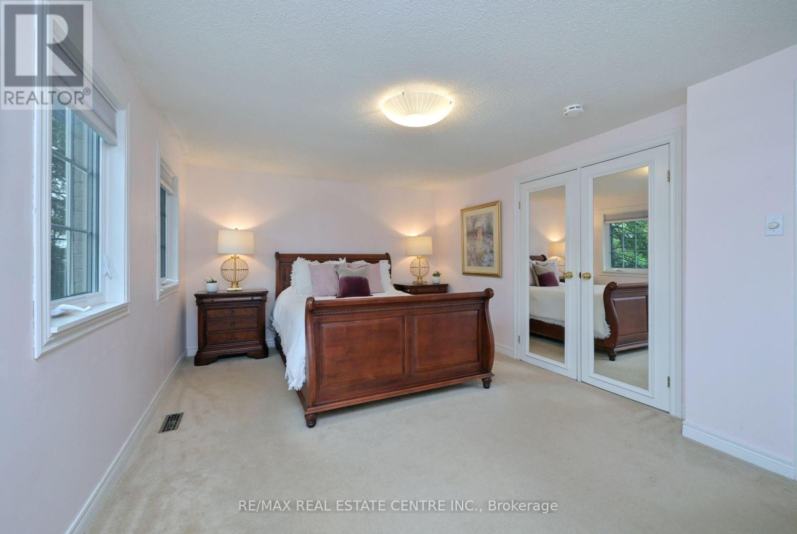 22 Horton Crescent, Brampton, Ontario  L6S 5J2 - Photo 16 - W12170273