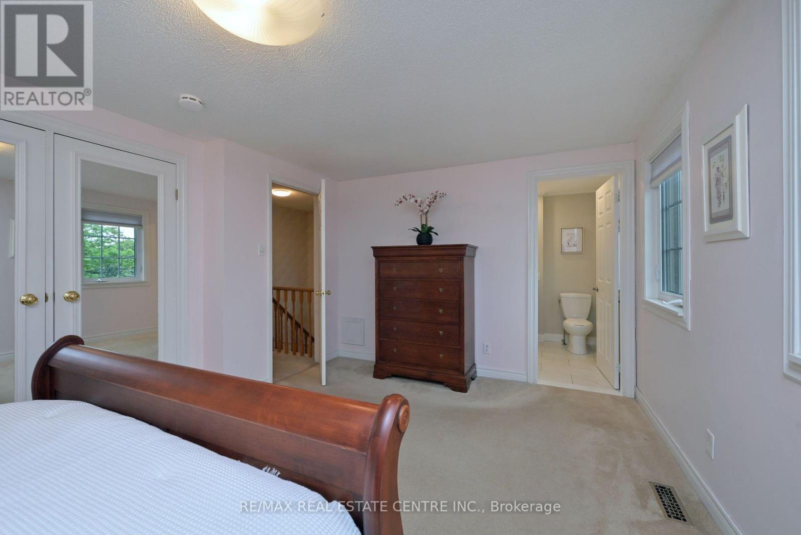22 Horton Crescent, Brampton, Ontario  L6S 5J2 - Photo 17 - W12170273