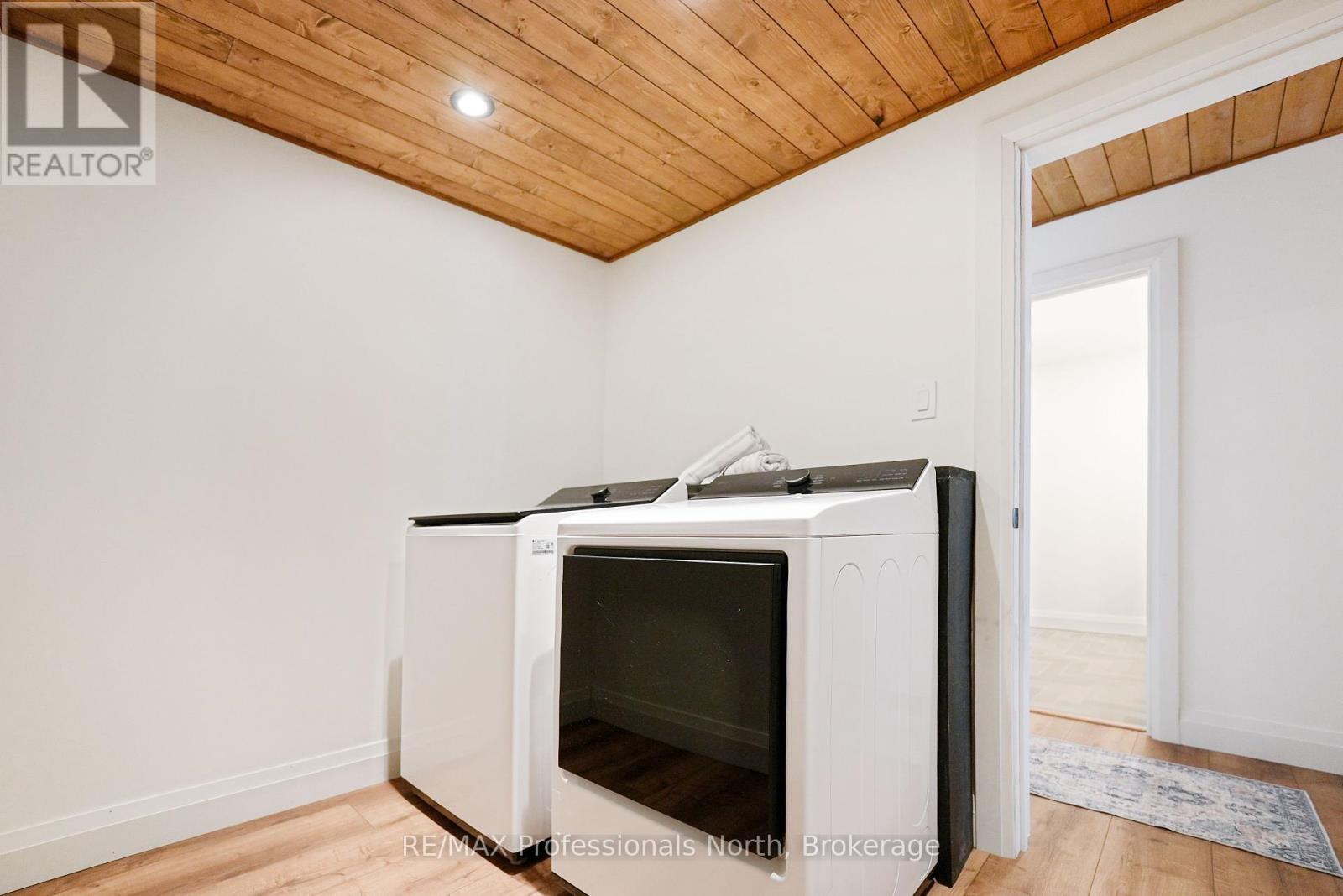 1041 Minaki Lane, Minden Hills, Ontario  K0M 2K0 - Photo 29 - X12168862