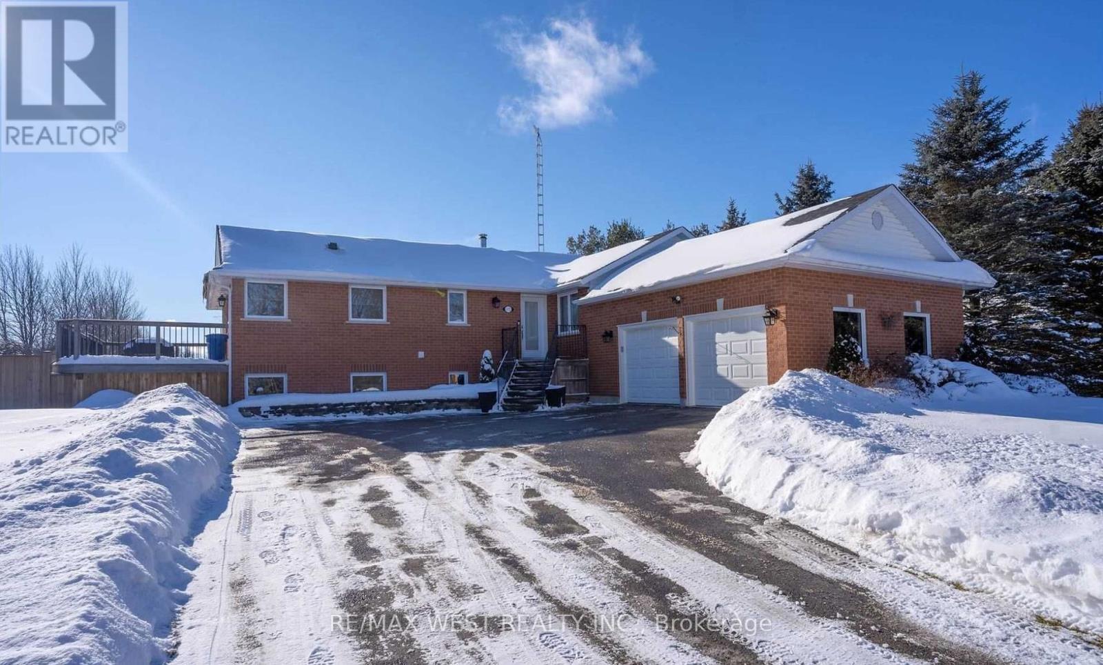 5772 Tenth Line, Erin, Ontario  N0B 1T0 - Photo 3 - X12058374