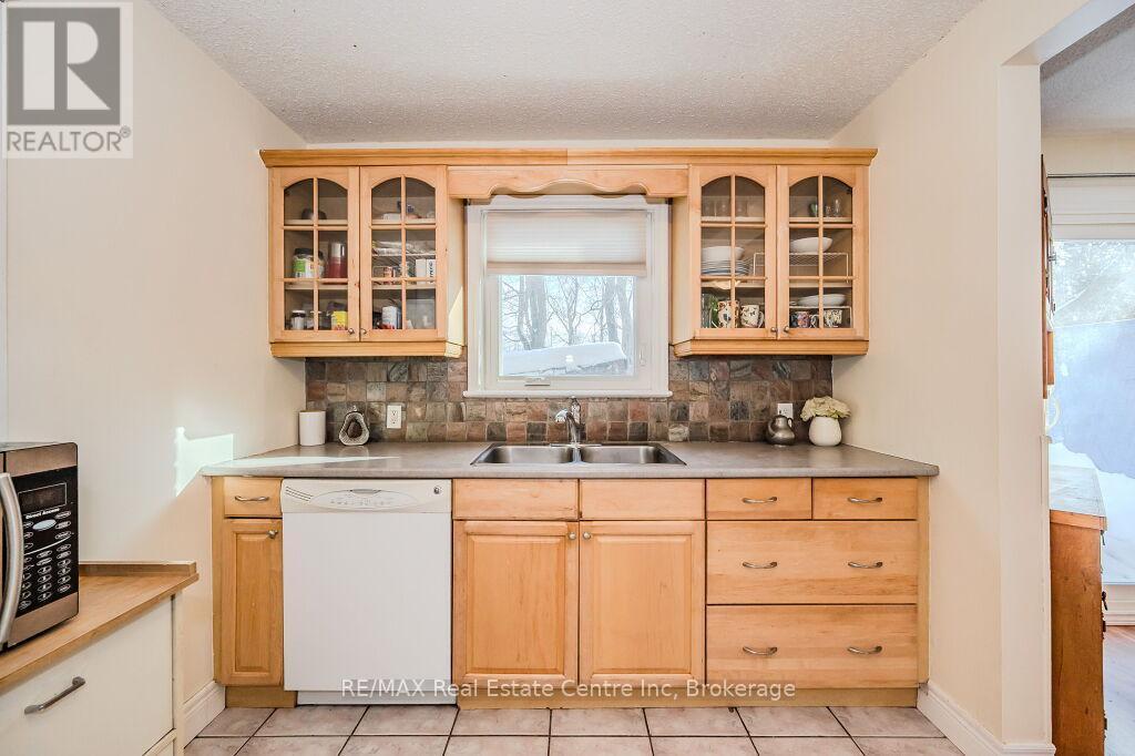 7210 Hwy 7, Halton Hills, Ontario  L7J 2L9 - Photo 6 - W12170446